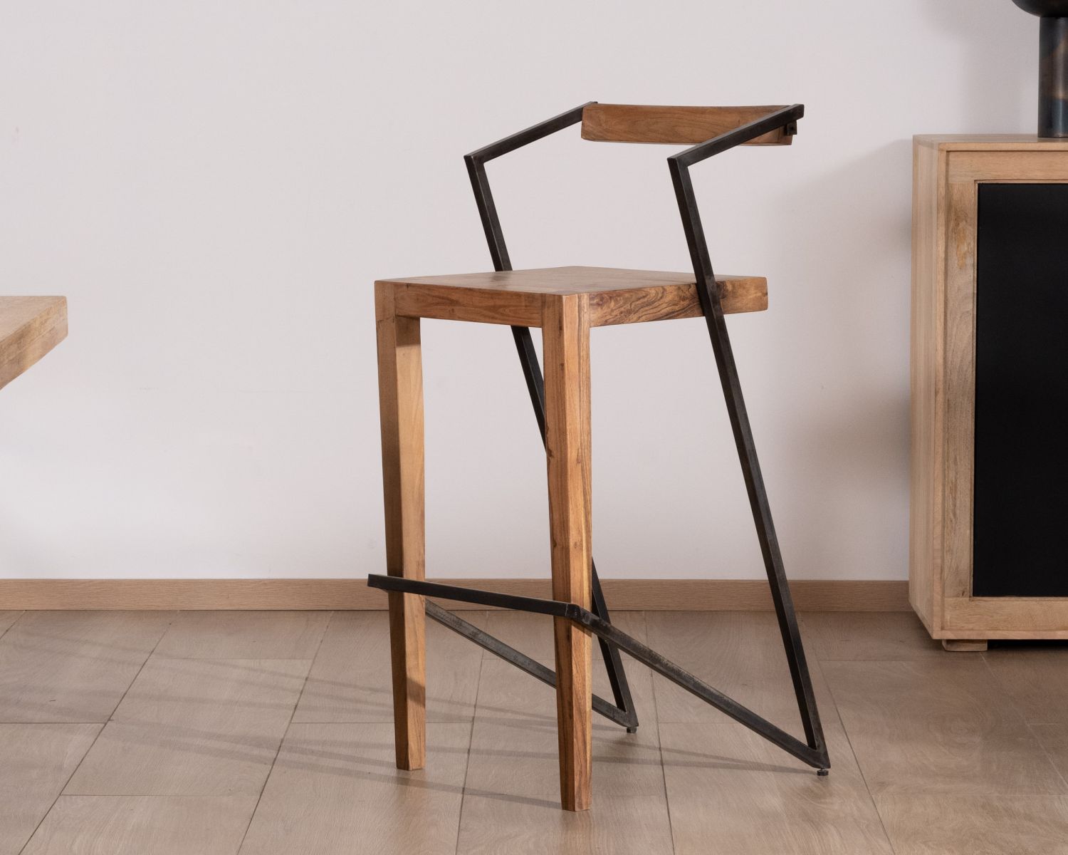 Set di 2 sedie da bar ultra-design "Elki" in metallo e acacia