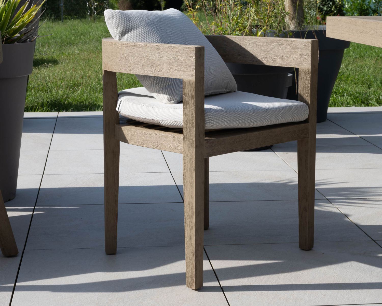 Sedia da pranzo per esterni in teak di alta gamma "Blois", finitura grigia