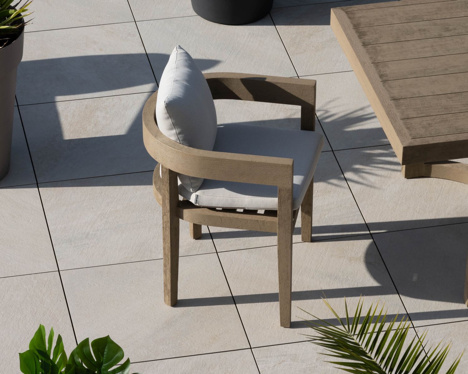 Sedia da pranzo per esterni in teak di alta gamma "Blois", finitura grigia