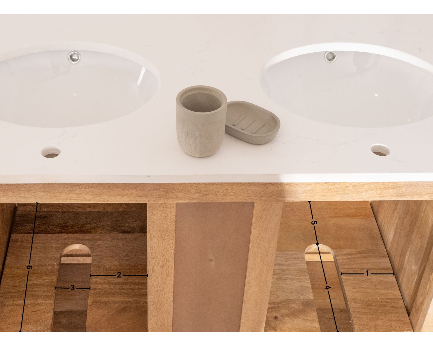 Mobiletto doppio "Eglantine" in legno e quarzo 150 cm