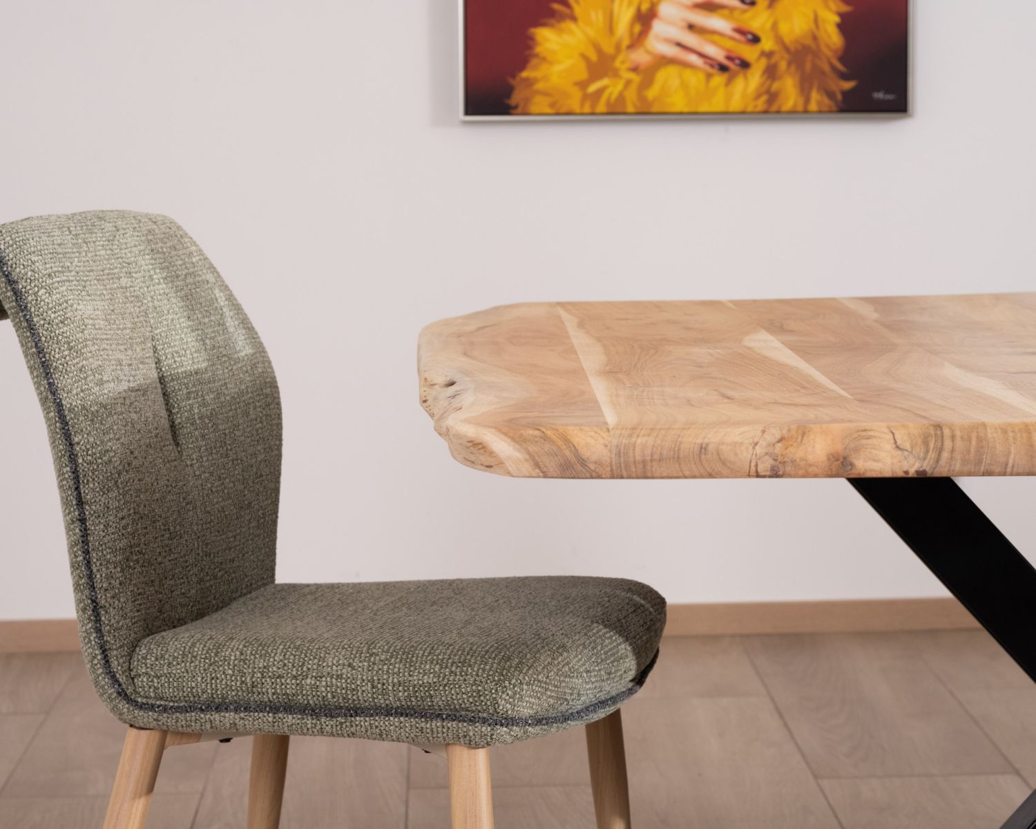 Tavolo da pranzo quadrato da 120 cm in legno d'acacia con gambe incrociate in metallo "3D" 