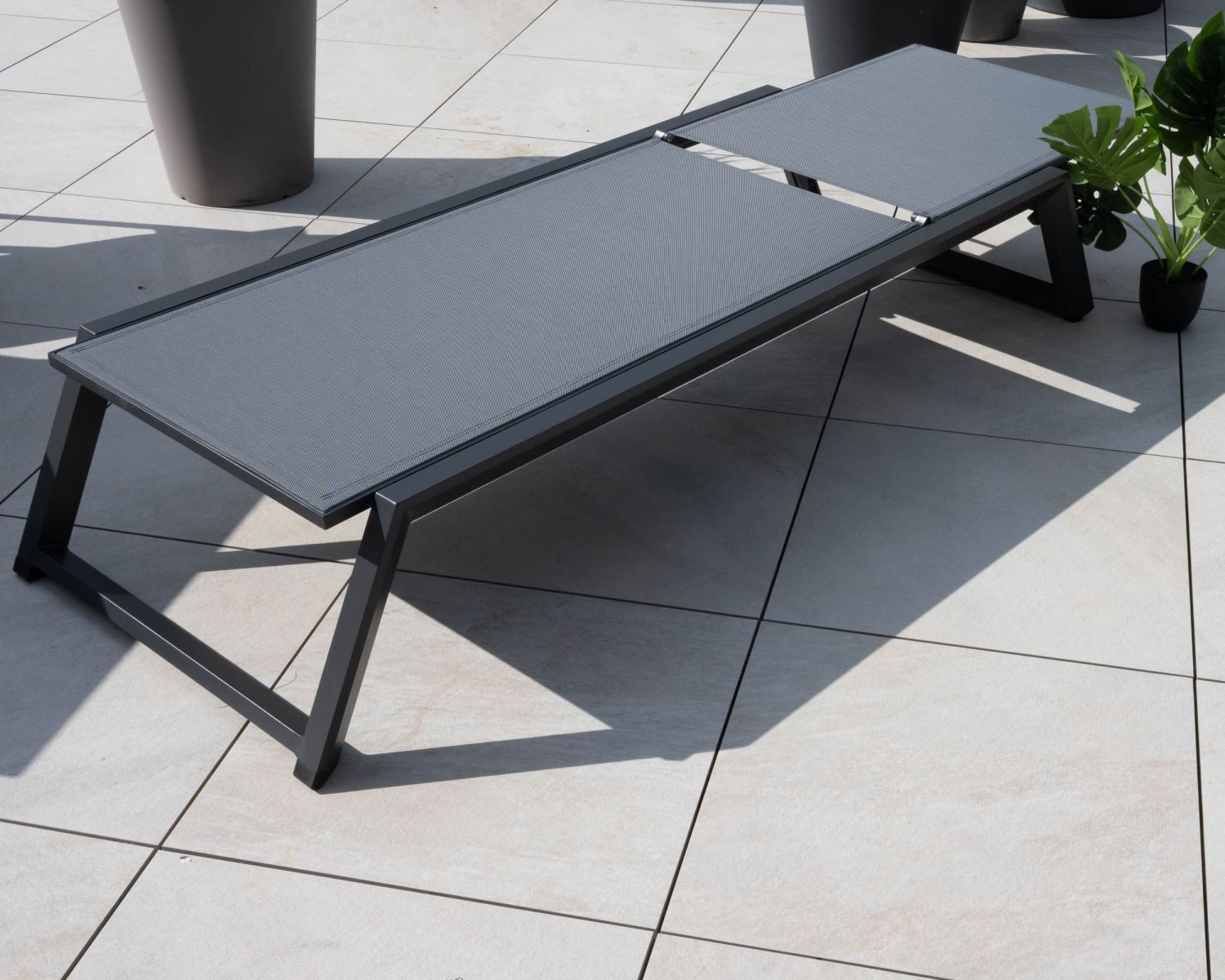 Sdraio "Campobello" in alluminio e textilene color antracite puro