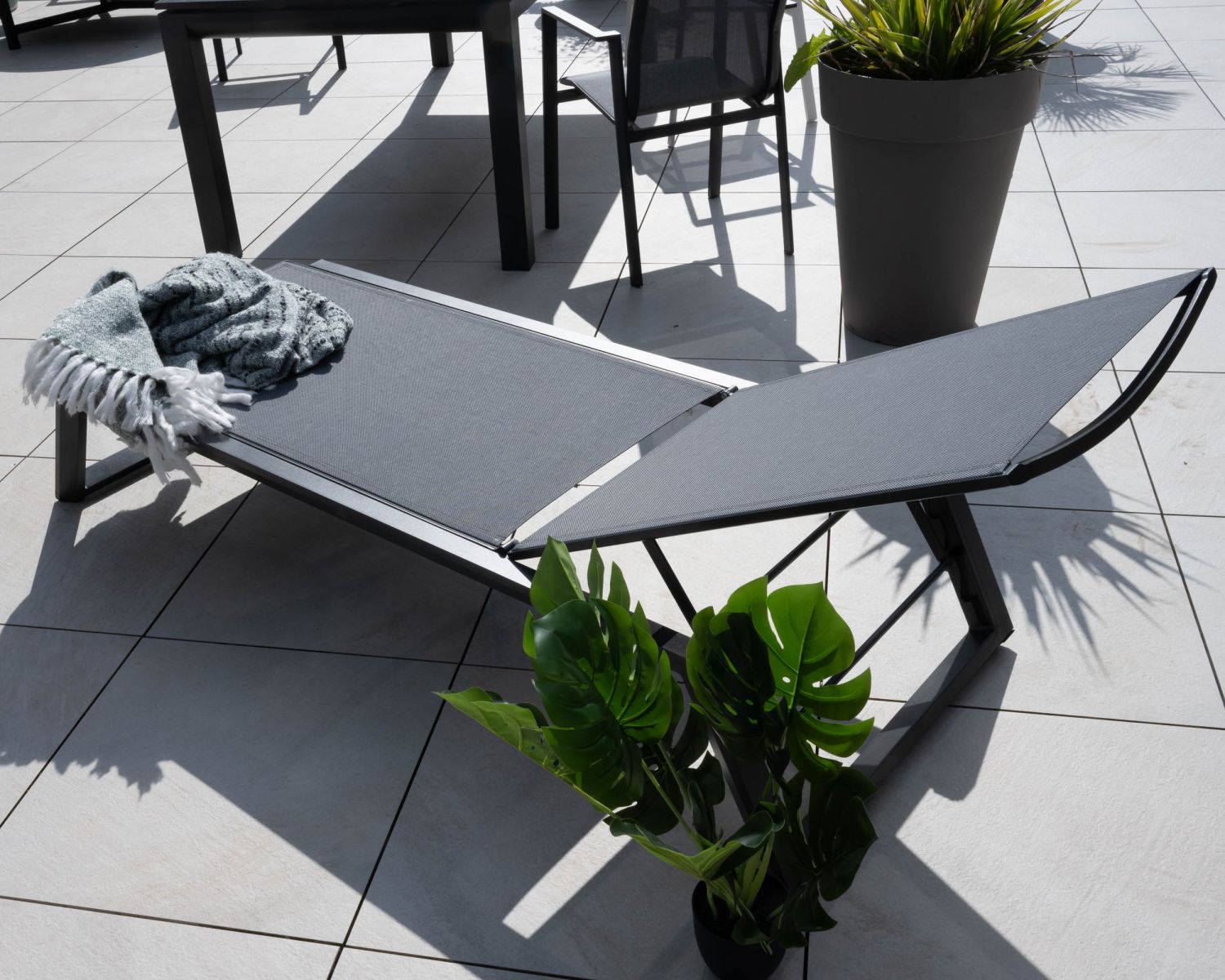 Sdraio "Campobello" in alluminio e textilene color antracite puro