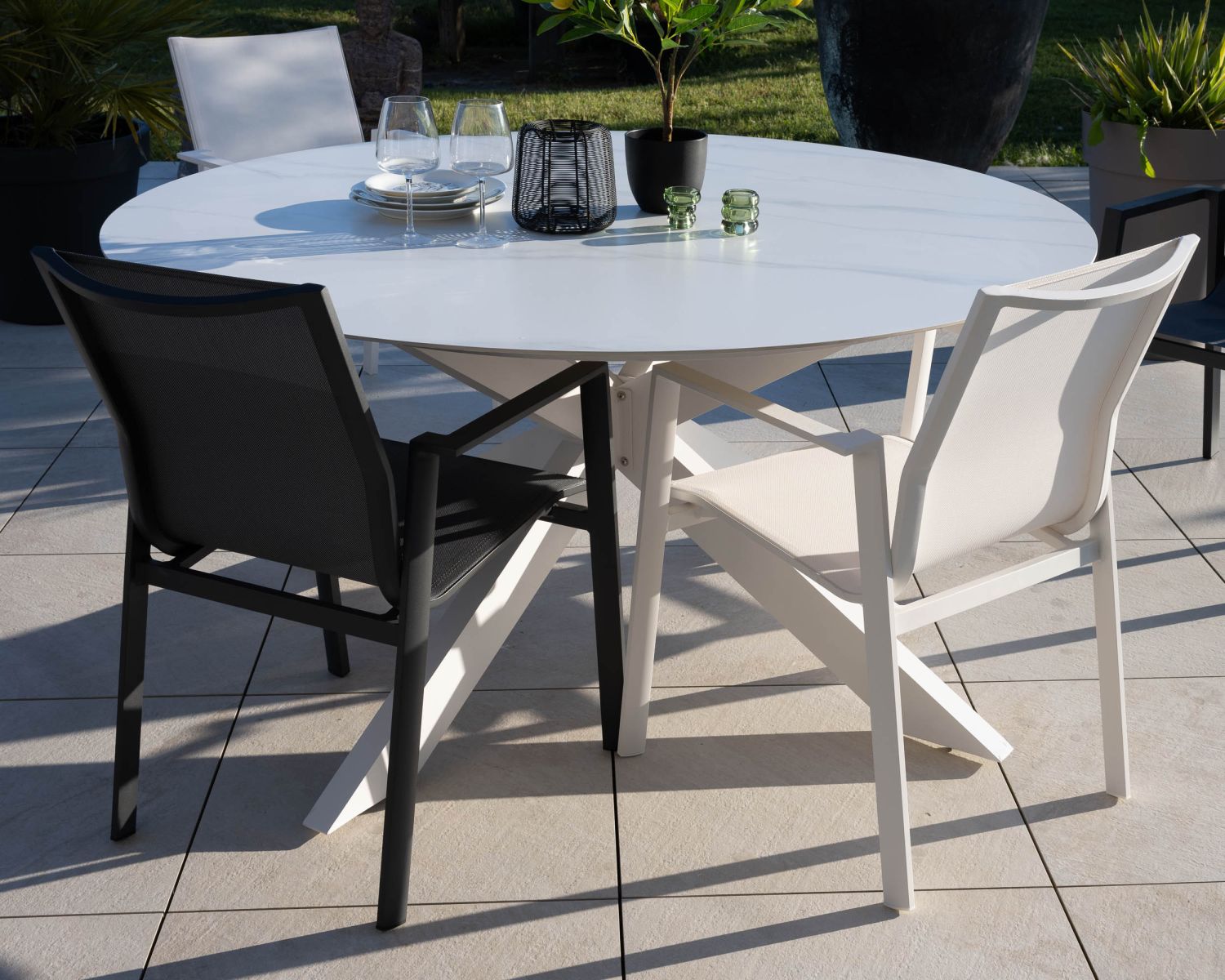 Sedia da giardino di design "Campobello" in alluminio bianco e textilene