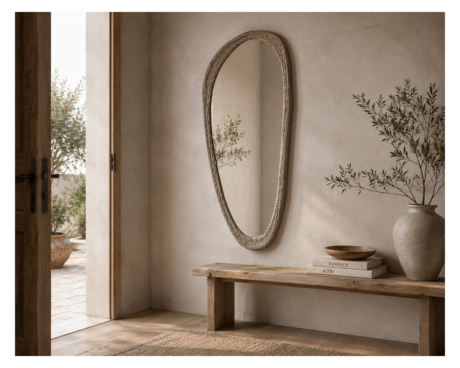 Specchio di forma organica "Solira" con cornice in corda alto 130 cm