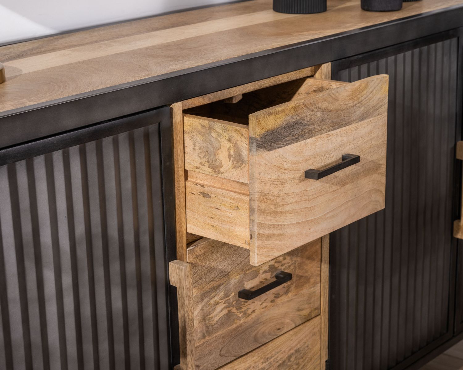 Madia industriale "Kazag" con frontali e cassetti scanalati