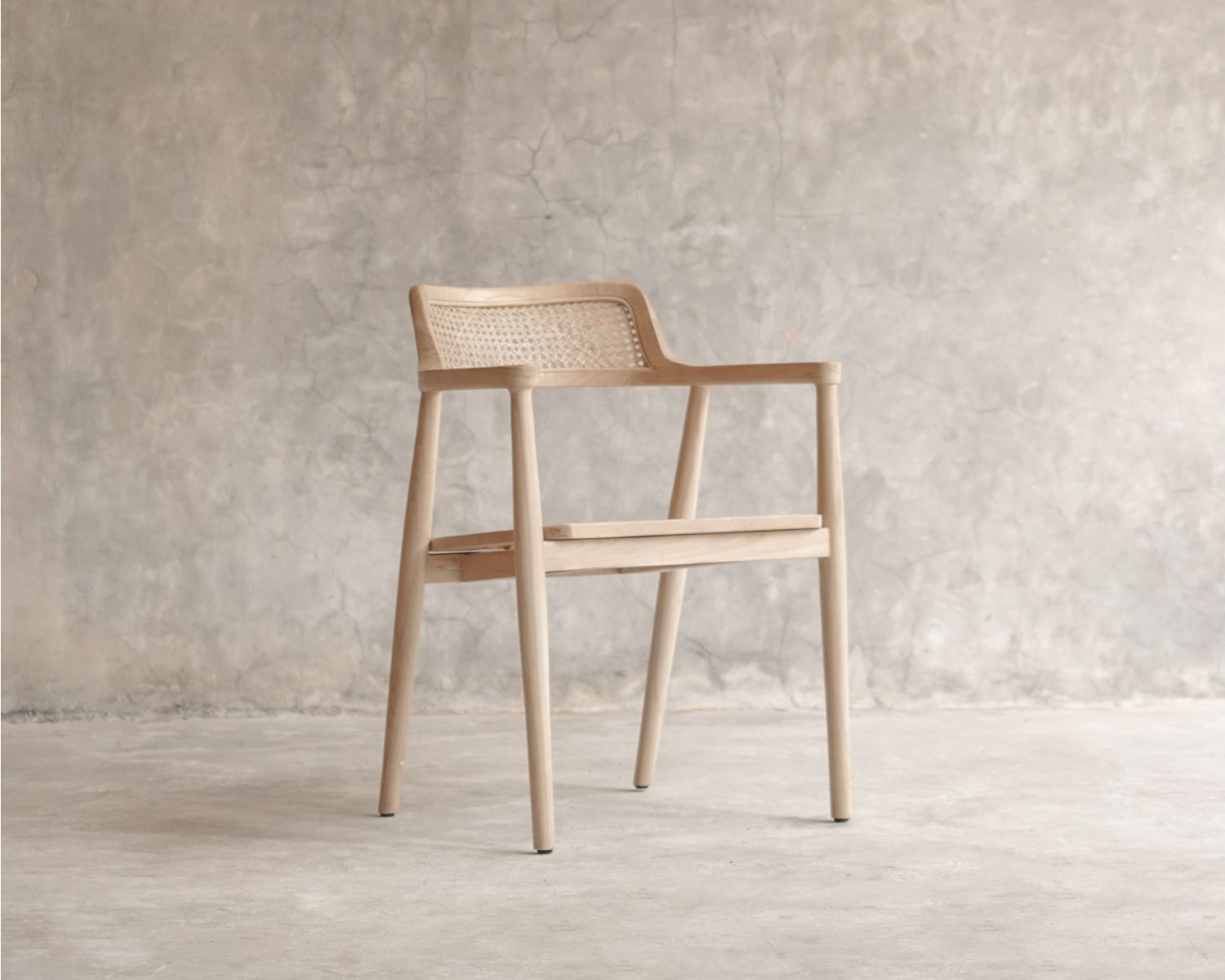 Sedia da pranzo con braccioli dal design essenziale "Vogue" in legno di sungkai
