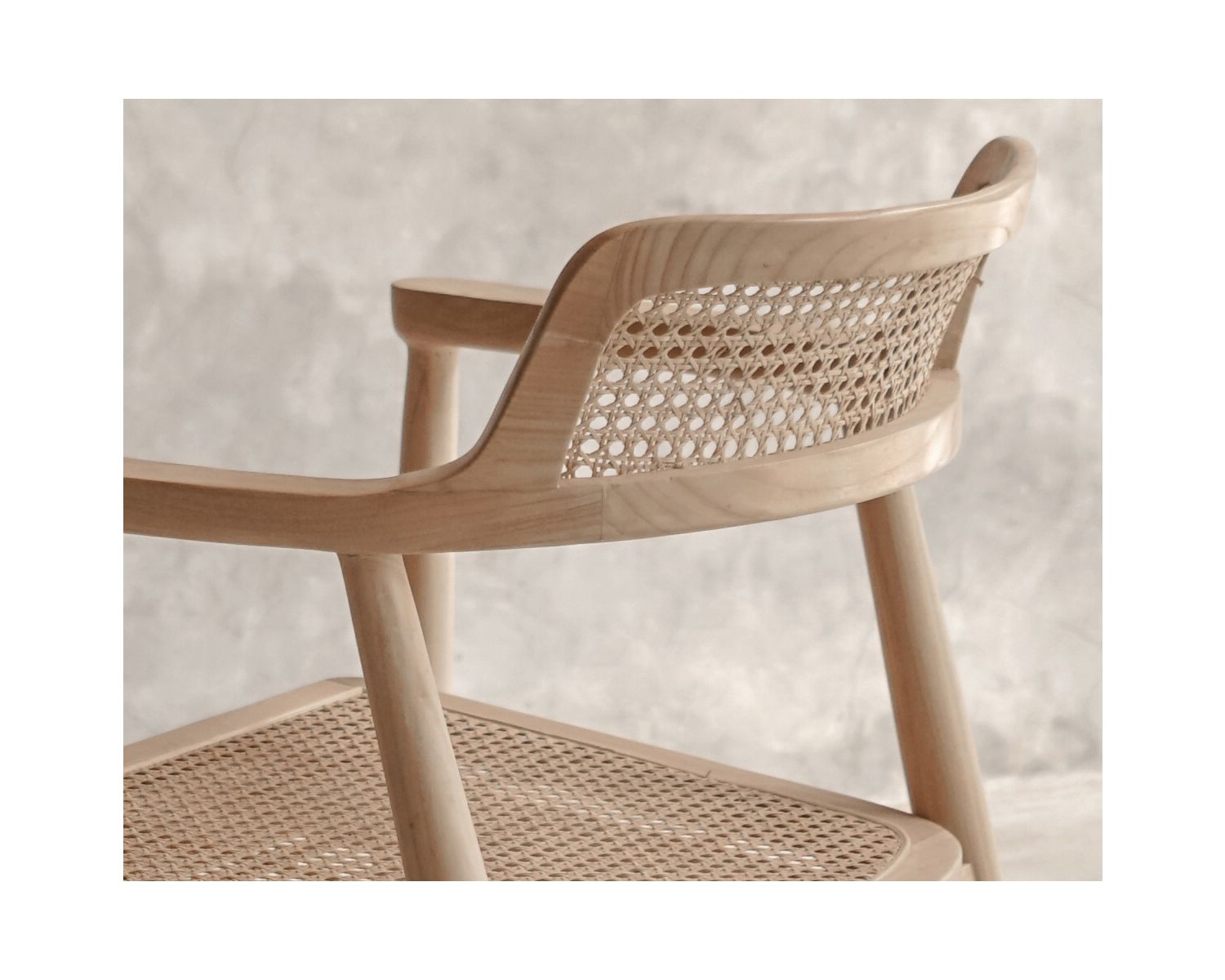 Sedia da pranzo con braccioli dal design essenziale "Vogue" in legno di sungkai