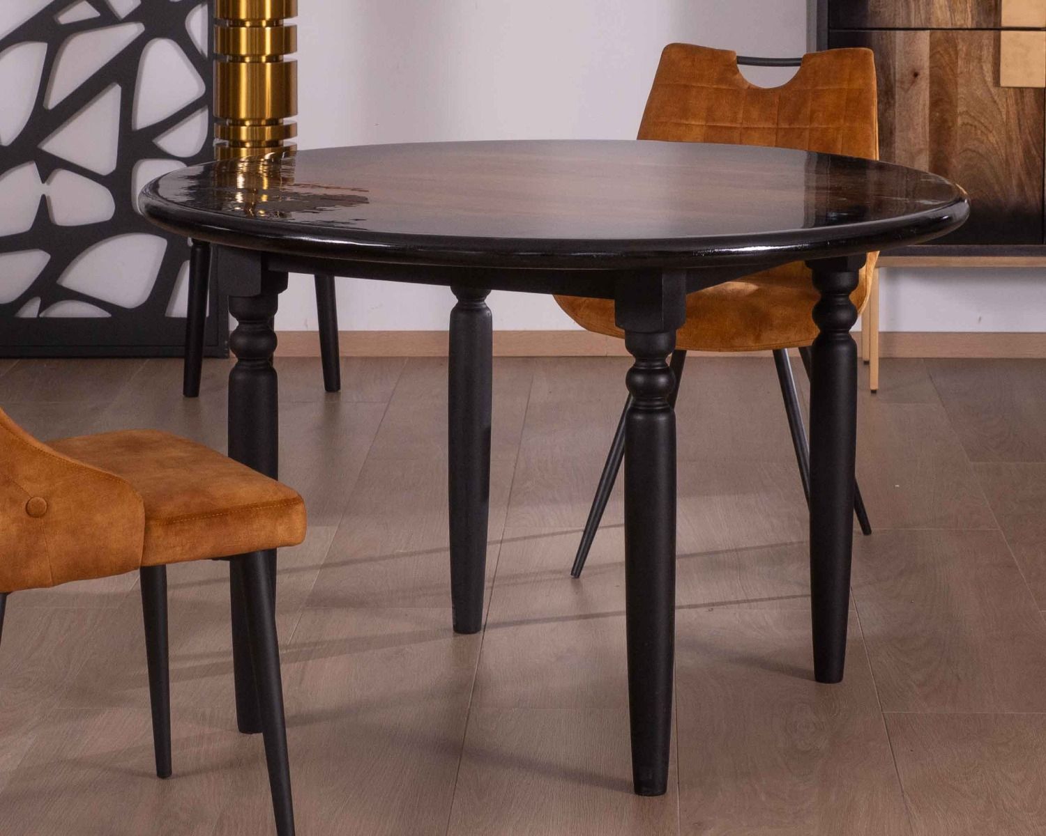 Tavolo da pranzo rotondo in legno laccato "Pop Vintage" bicolore 120 cm