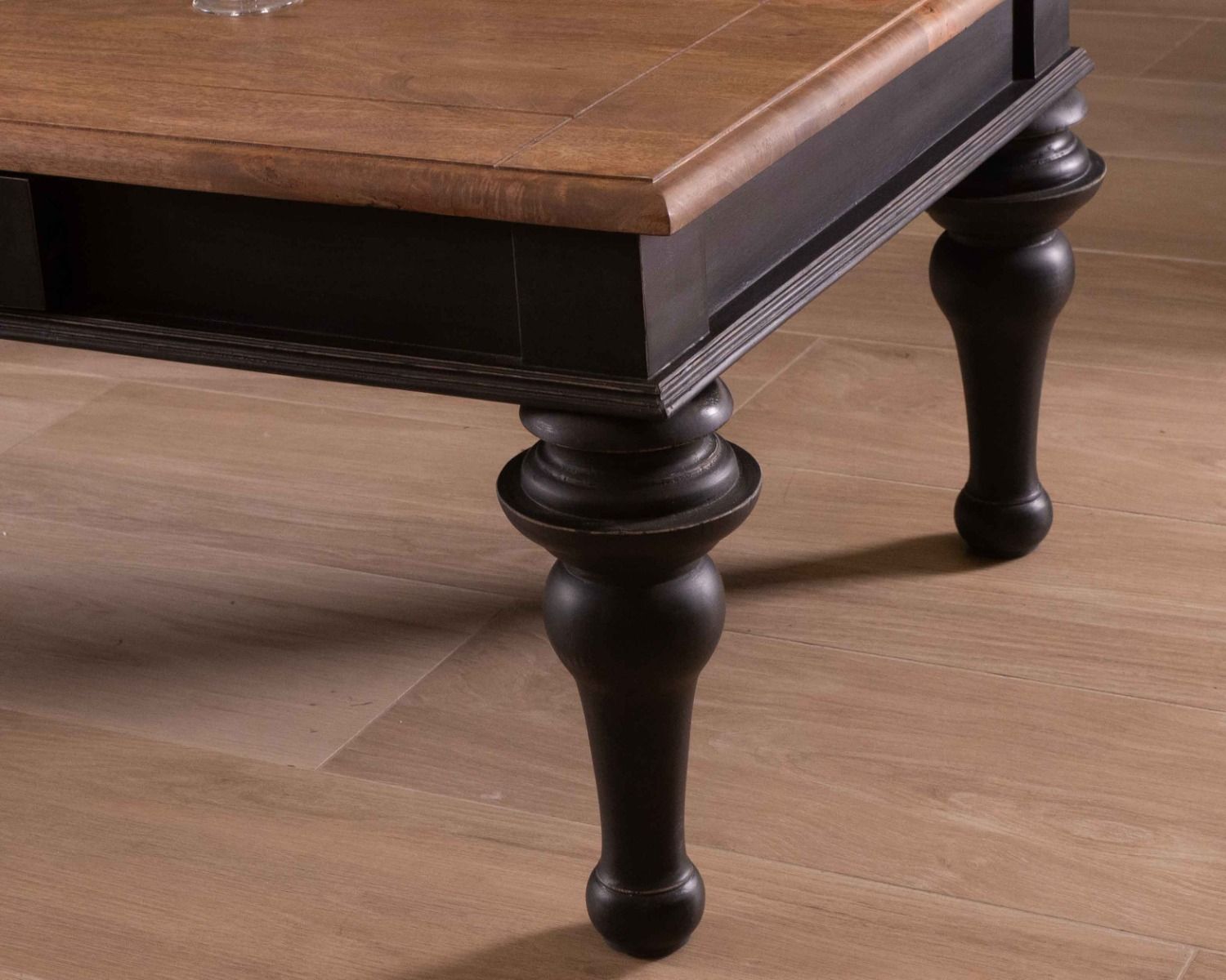 Tavolino rettangolare bicolore "Legacy" in stile neoclassico elegante