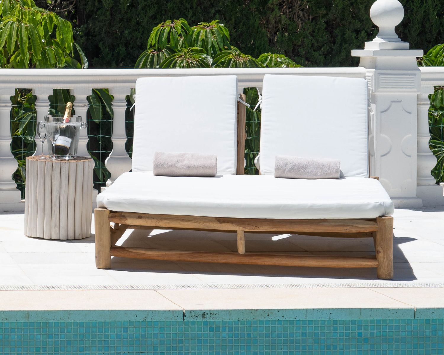 Lettino 2 posti "Sumatra" dal design esotico con rami in teak