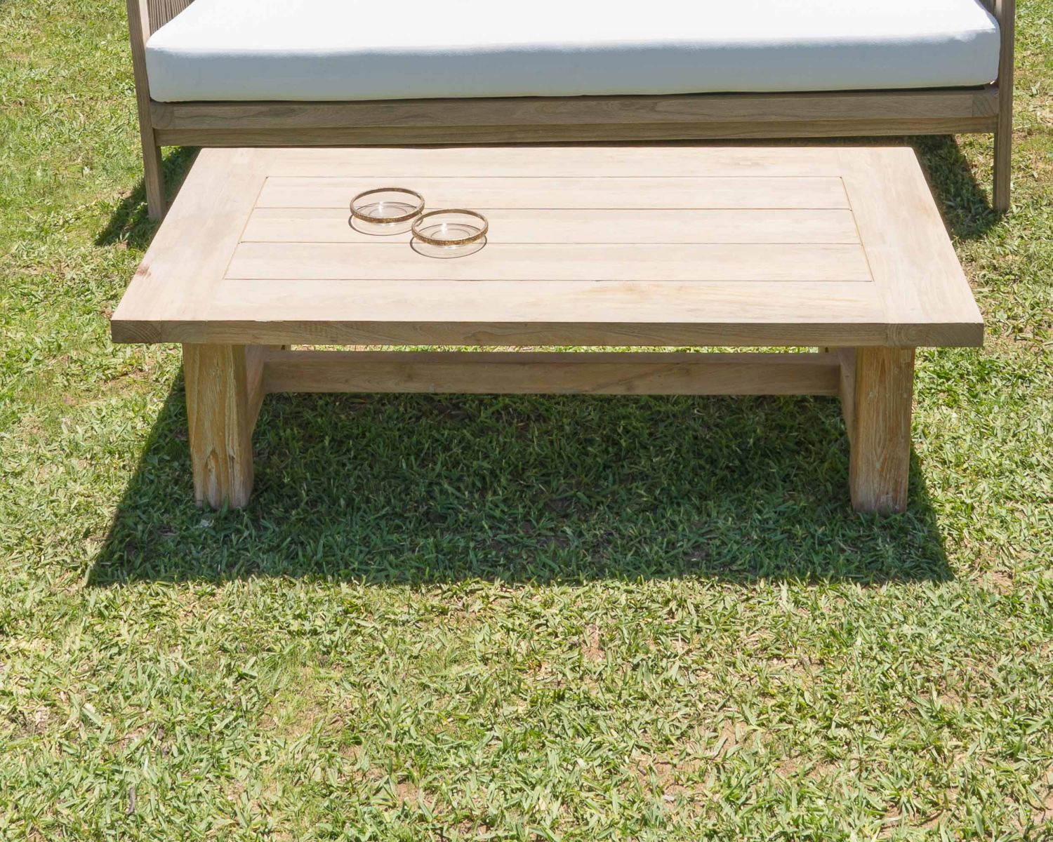 Tavolino da esterno "Eole" in teak rigenerato