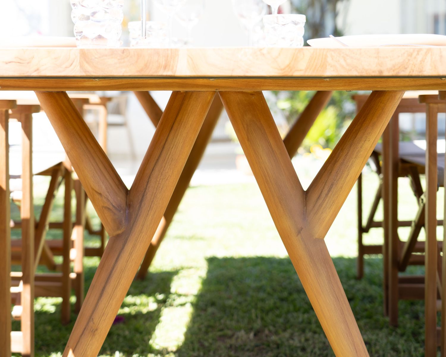 Tavolo da pranzo rettangolare "Tiska" in teak naturale, 200 cm