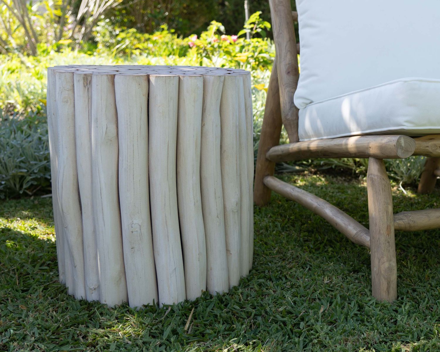 Tavolino in stile etnico "Sumatra" in rami e legno di teak bianco