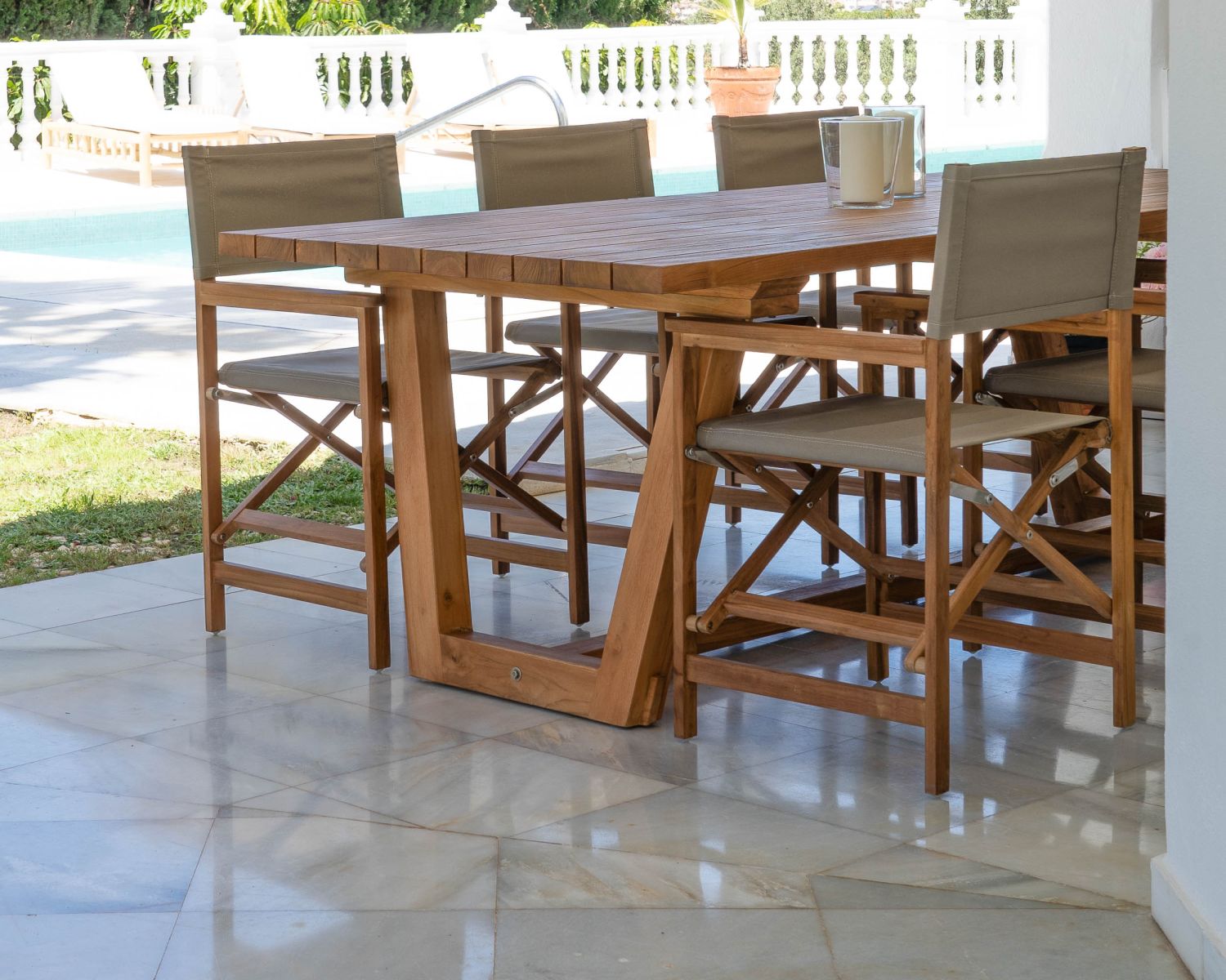 Sedia da regista pieghevole per esterni "Loddy" in teak e tessuto