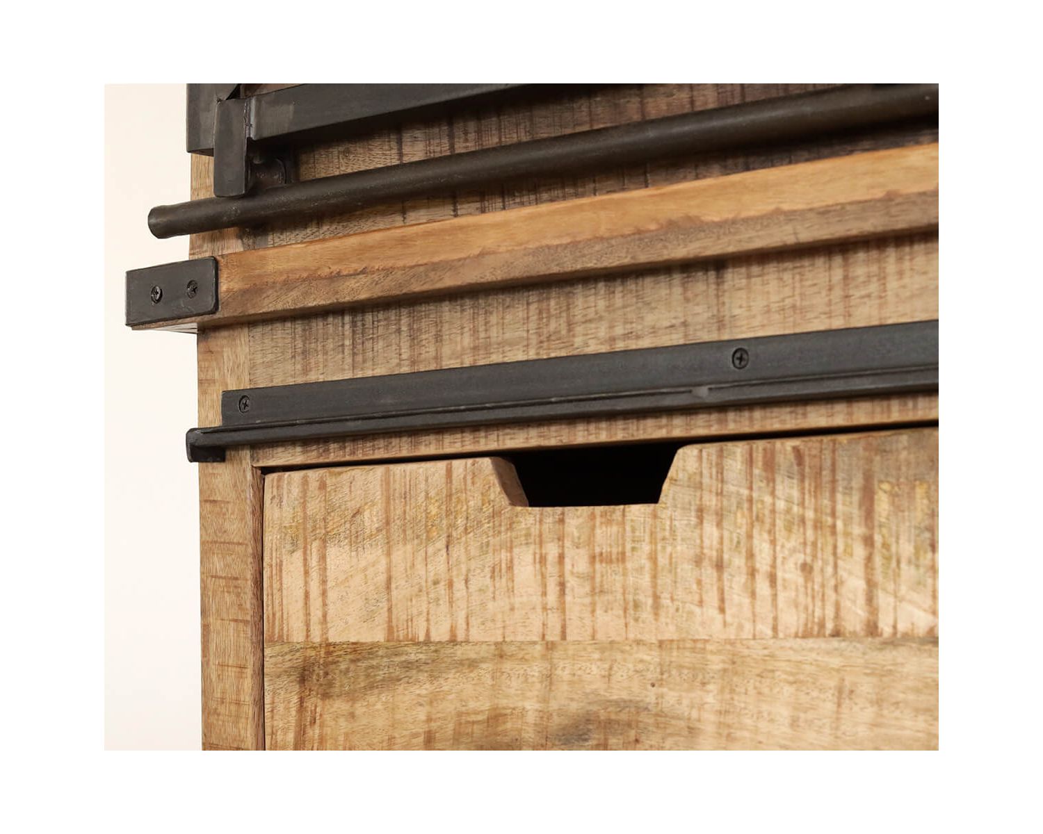 Armadio industriale per porcellane in metallo e legno "Caractère" con ante scorrevoli da 2 m