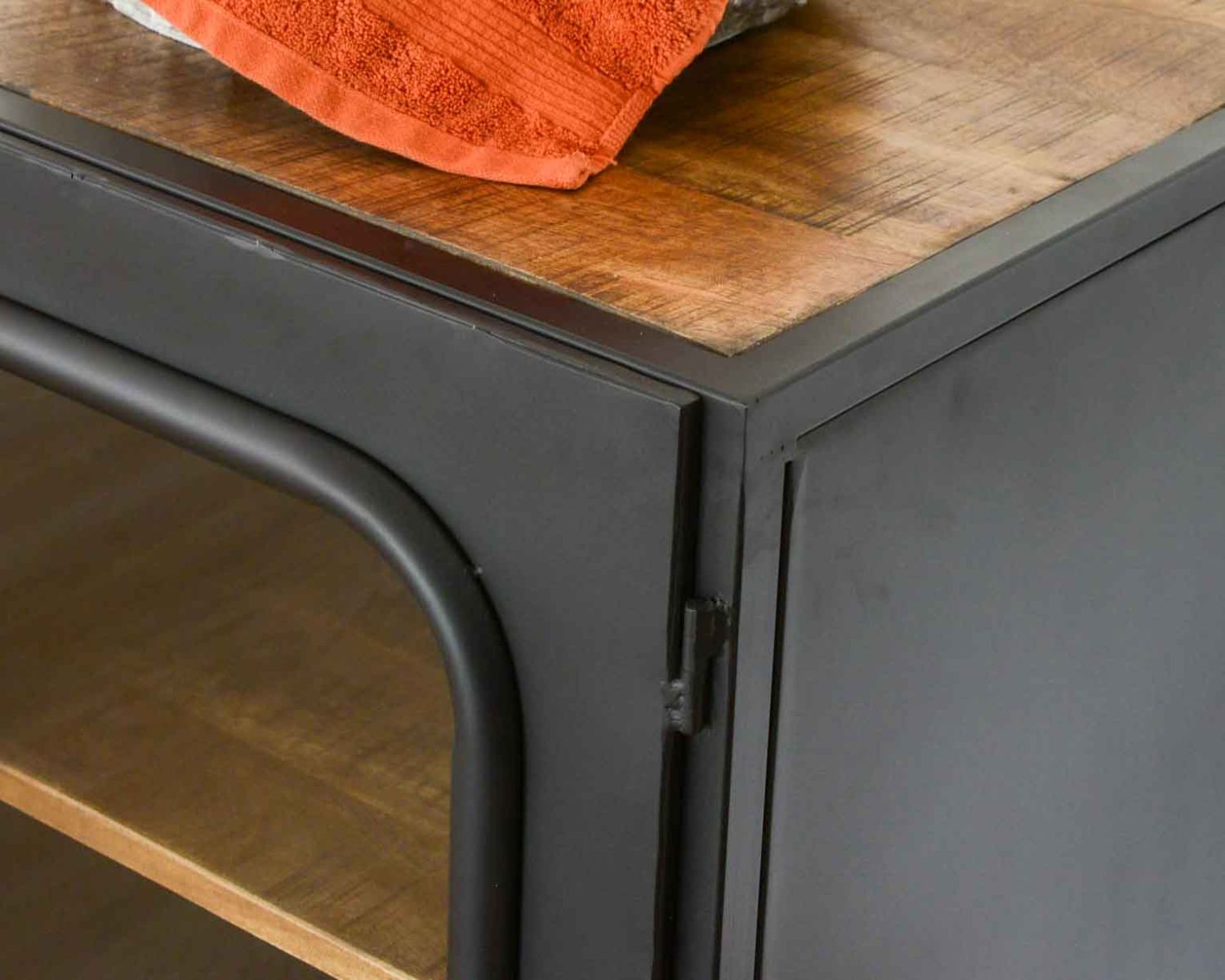 Mobile da bagno in metallo nero "Atelier Kraft" in legno massiccio e vetro