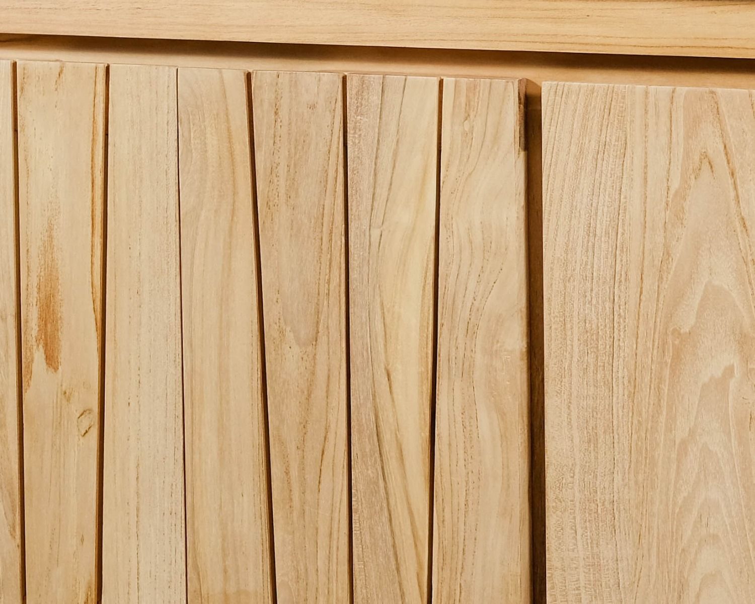 Mobiletto in teak "Doko" con gambe in metallo 140 cm