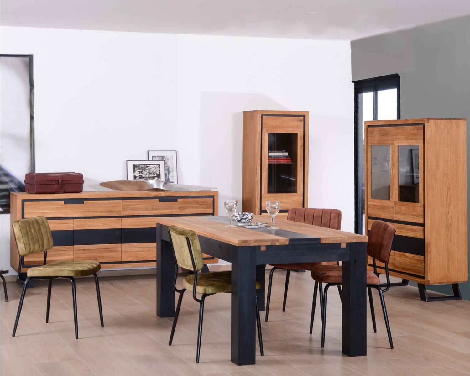 Tavolo moderno in legno massiccio "Toly", 6-8 persone, 180 cm