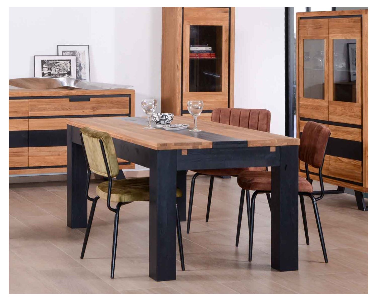 Tavolo da pranzo quadrato 140x140 "Toly" in rovere e pino massiccio