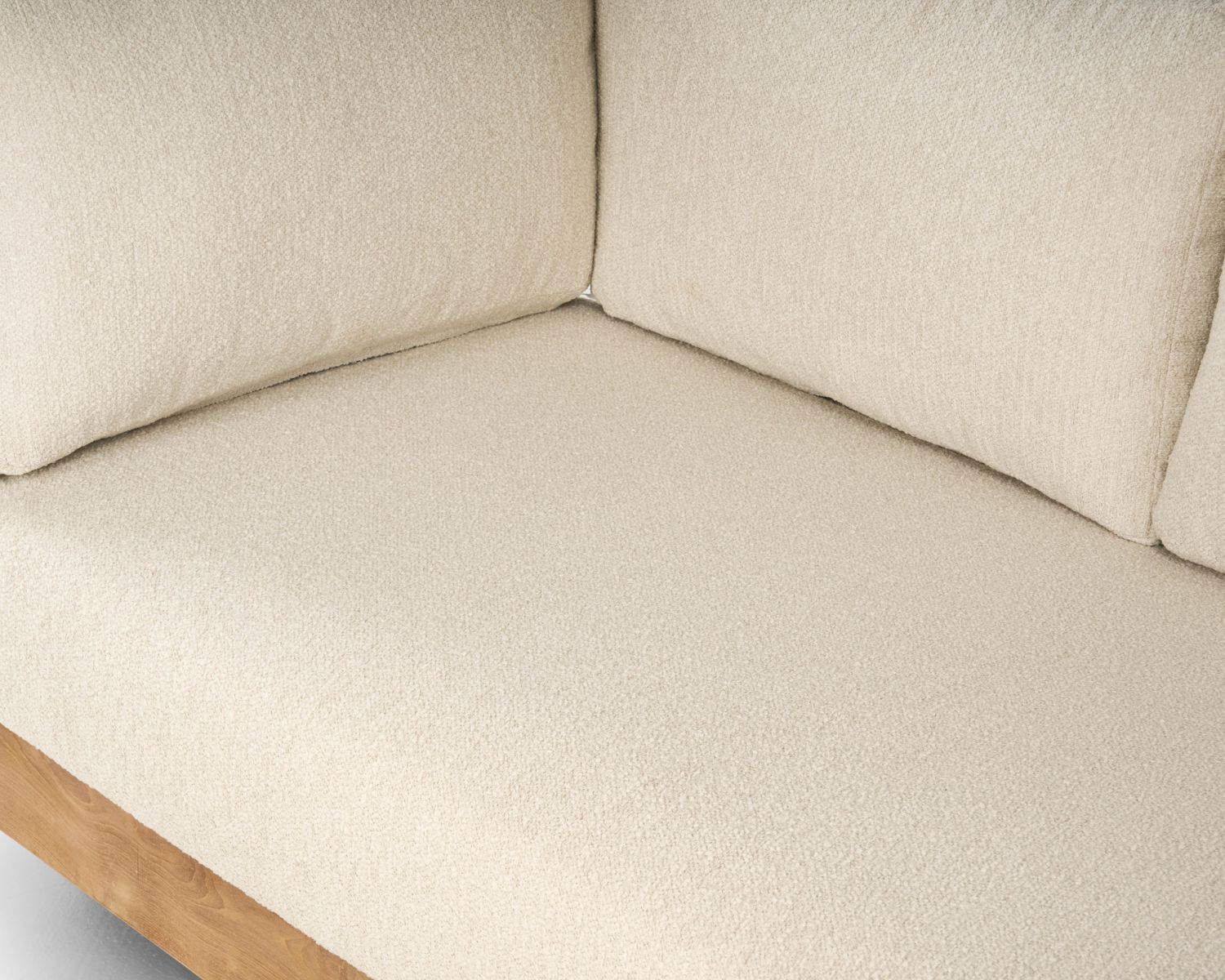 Divano a 2 posti per interni ed esterni di alta gamma “Alizé” in teak e tessuto bouclé color crema