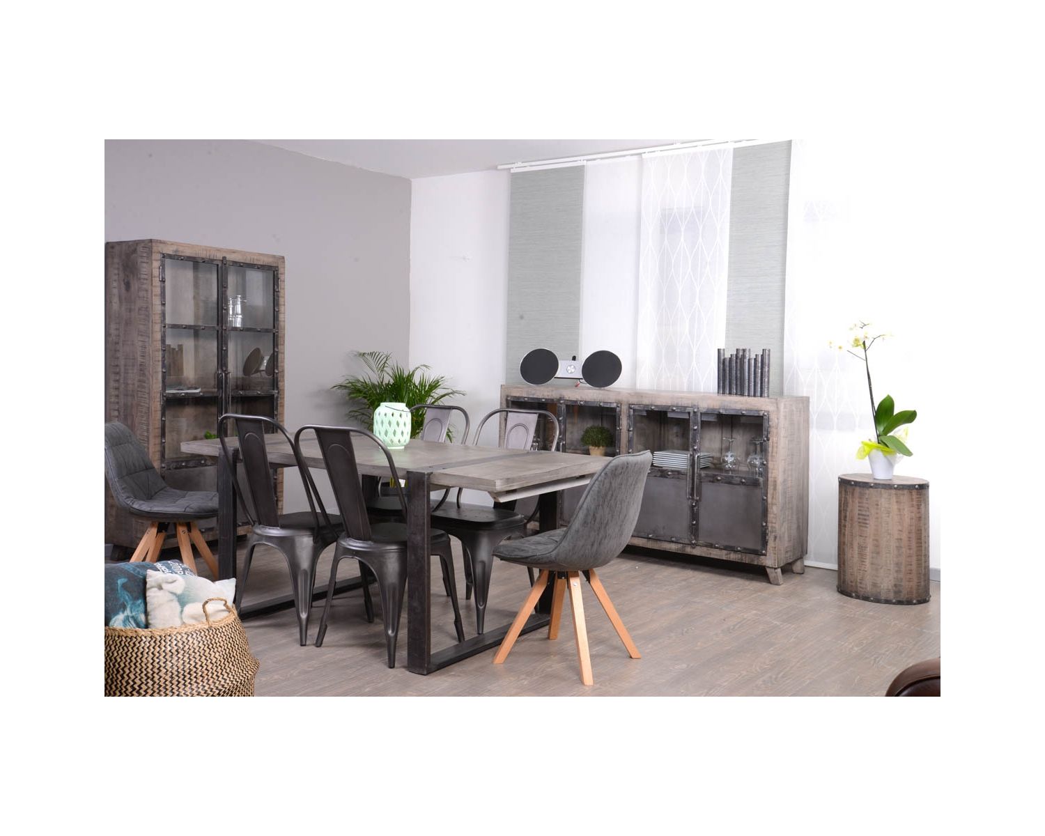 Set di 2 sedie scandinave "Chaise Casita-Yate" nere