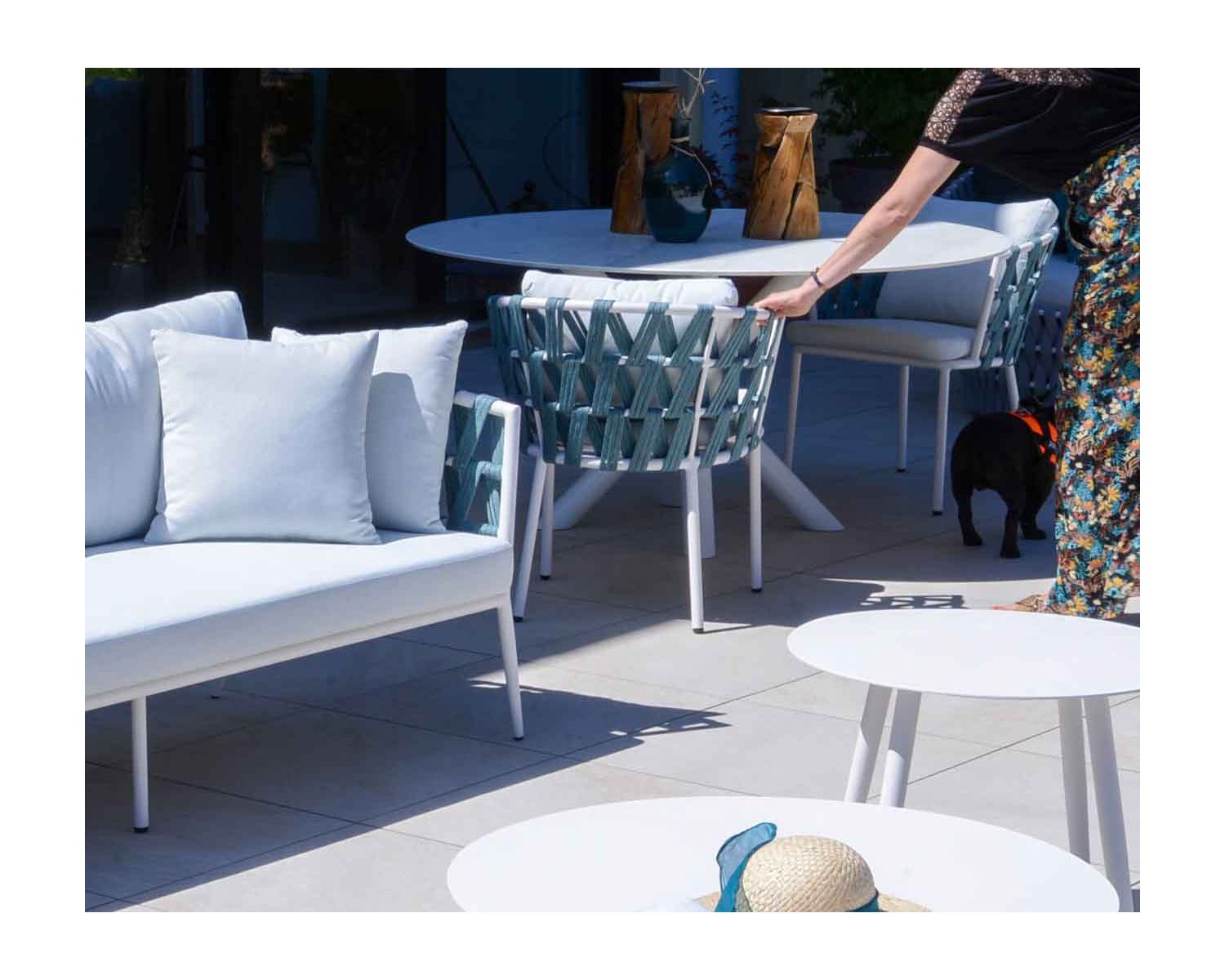 Set di 2 tavolini rotondi "Saumur" in alluminio bianco