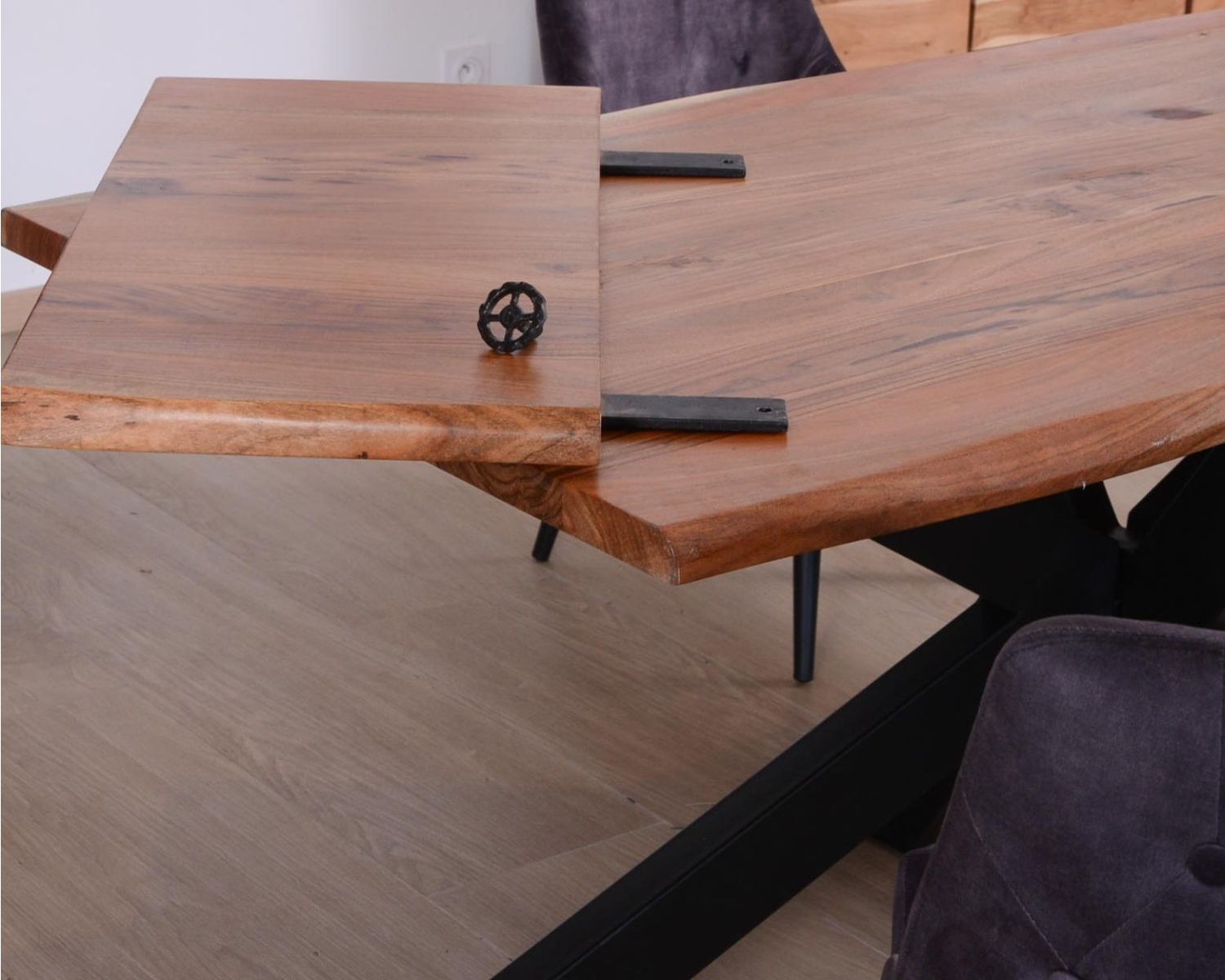 Tavolo in acacia con allunghe 180-260cm "Alya