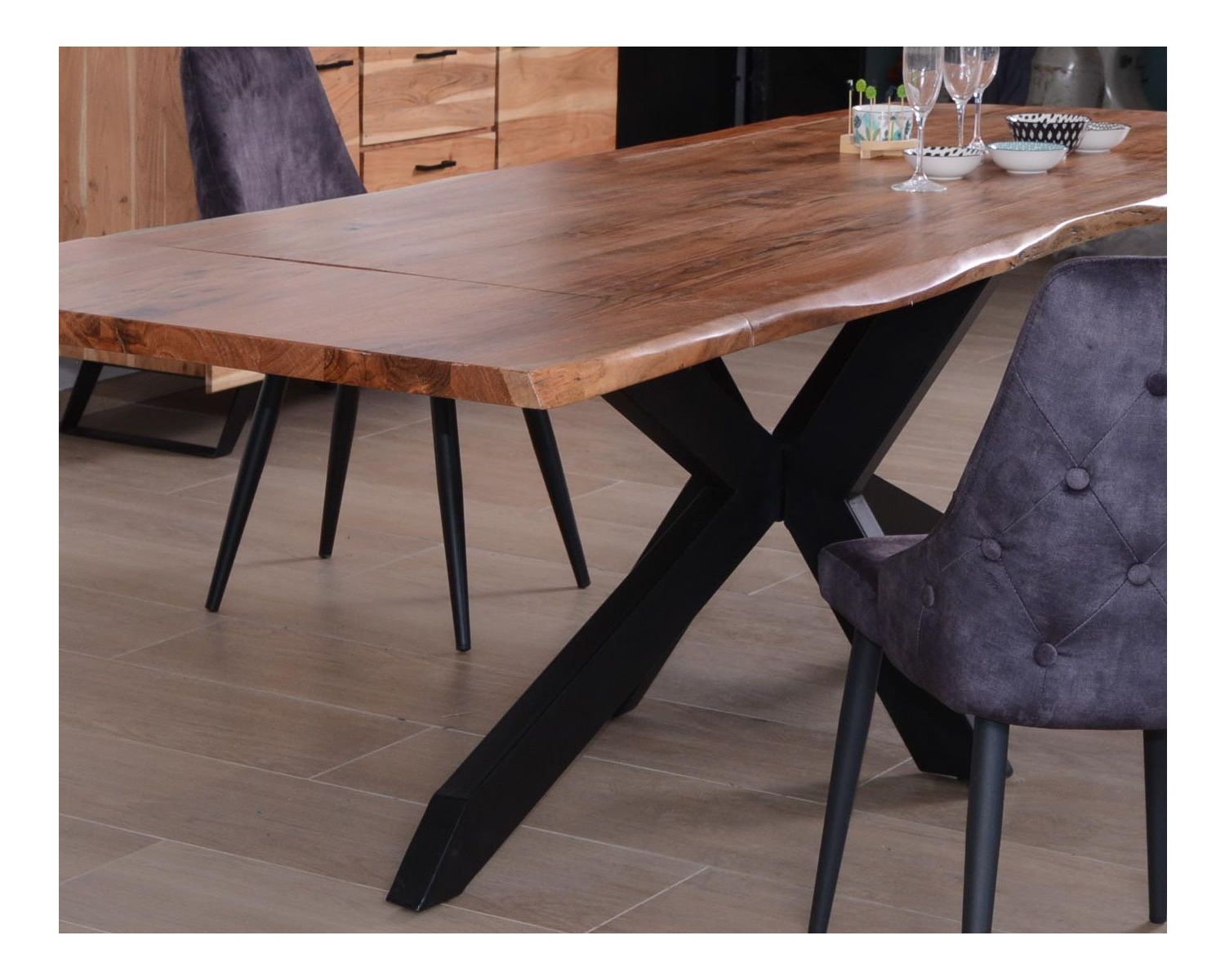 Tavolo in acacia con allunghe 180-260cm "Alya