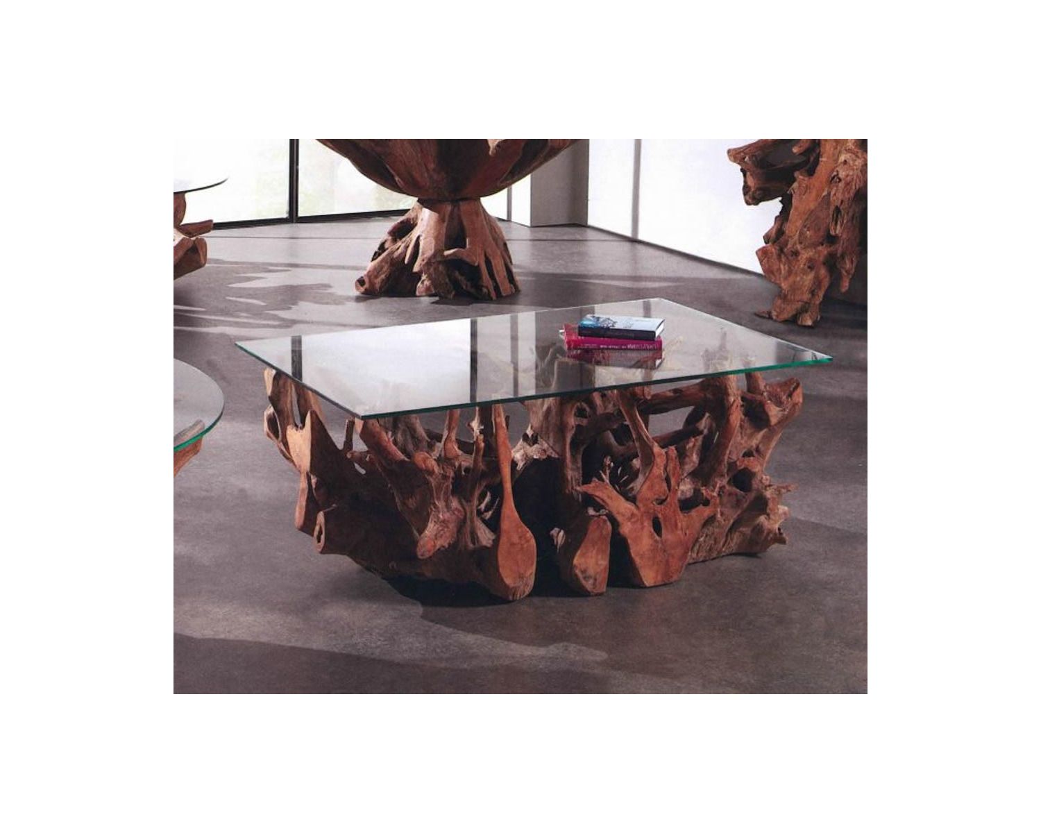 Tavolino da giardino "Under the sun" con piano in vetro e gambe in teak