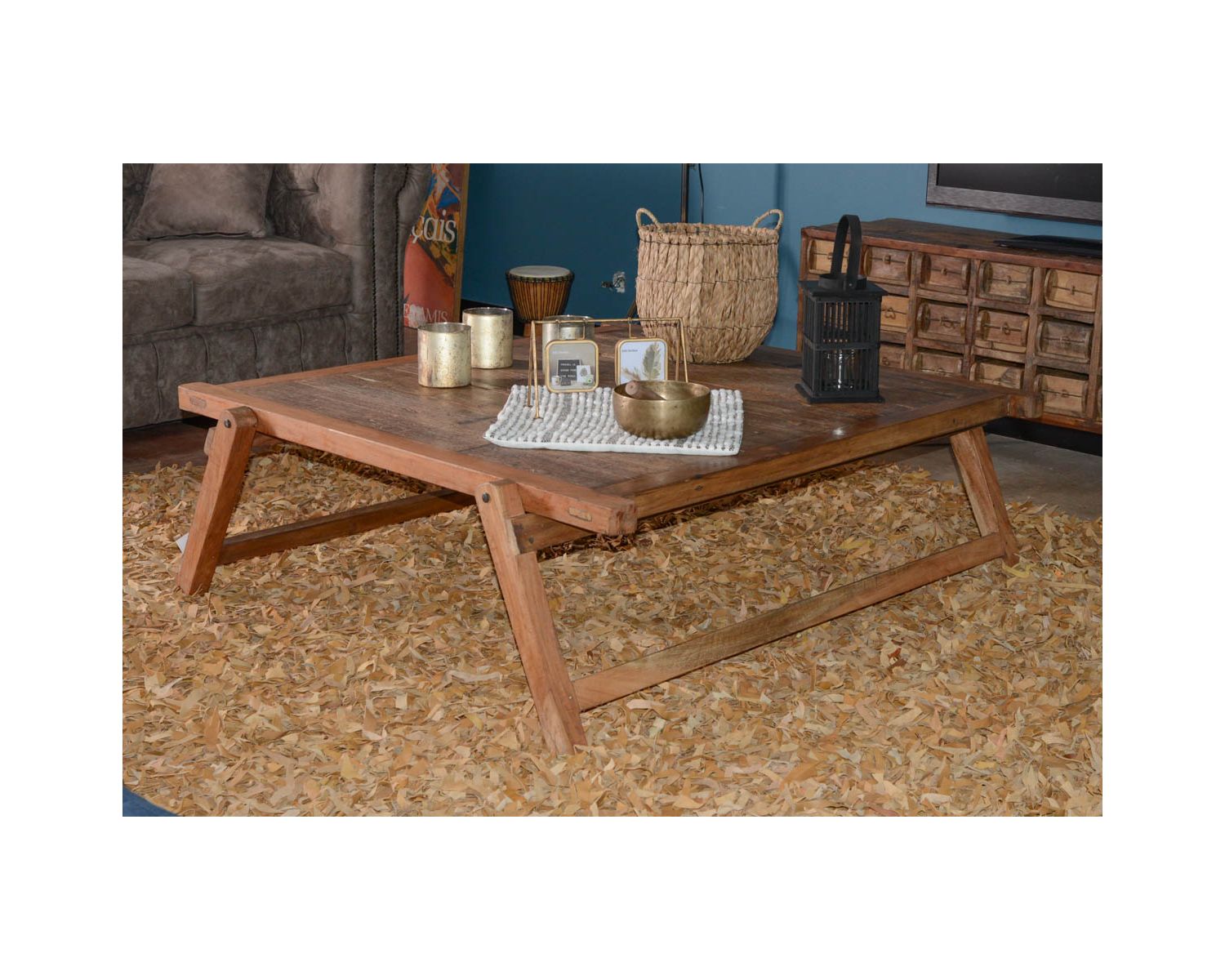 Grande tavolino quadrato etnico "nepalese" in legno vecchio