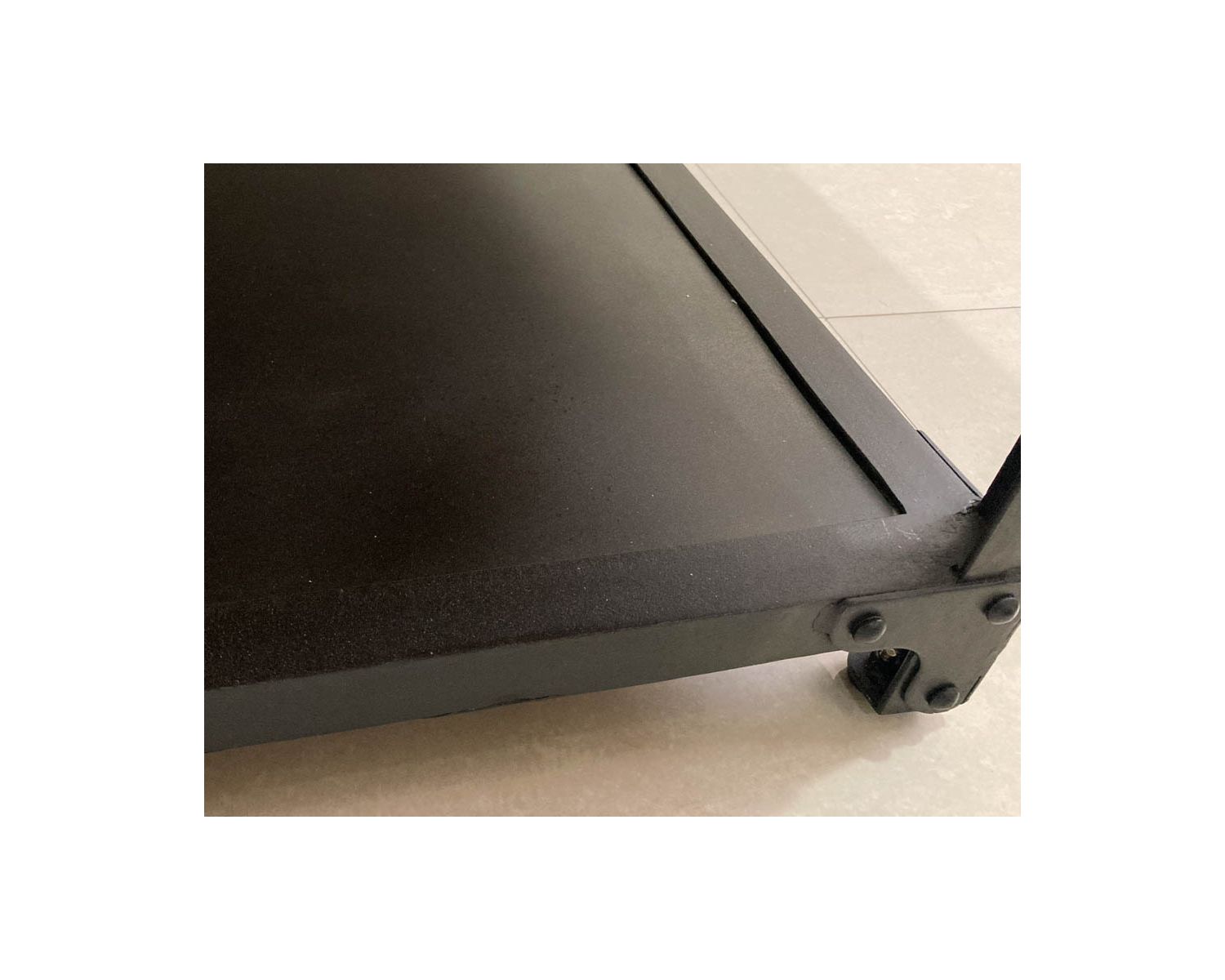 Tavolino a 4 cassetti "Emil" in mango massiccio