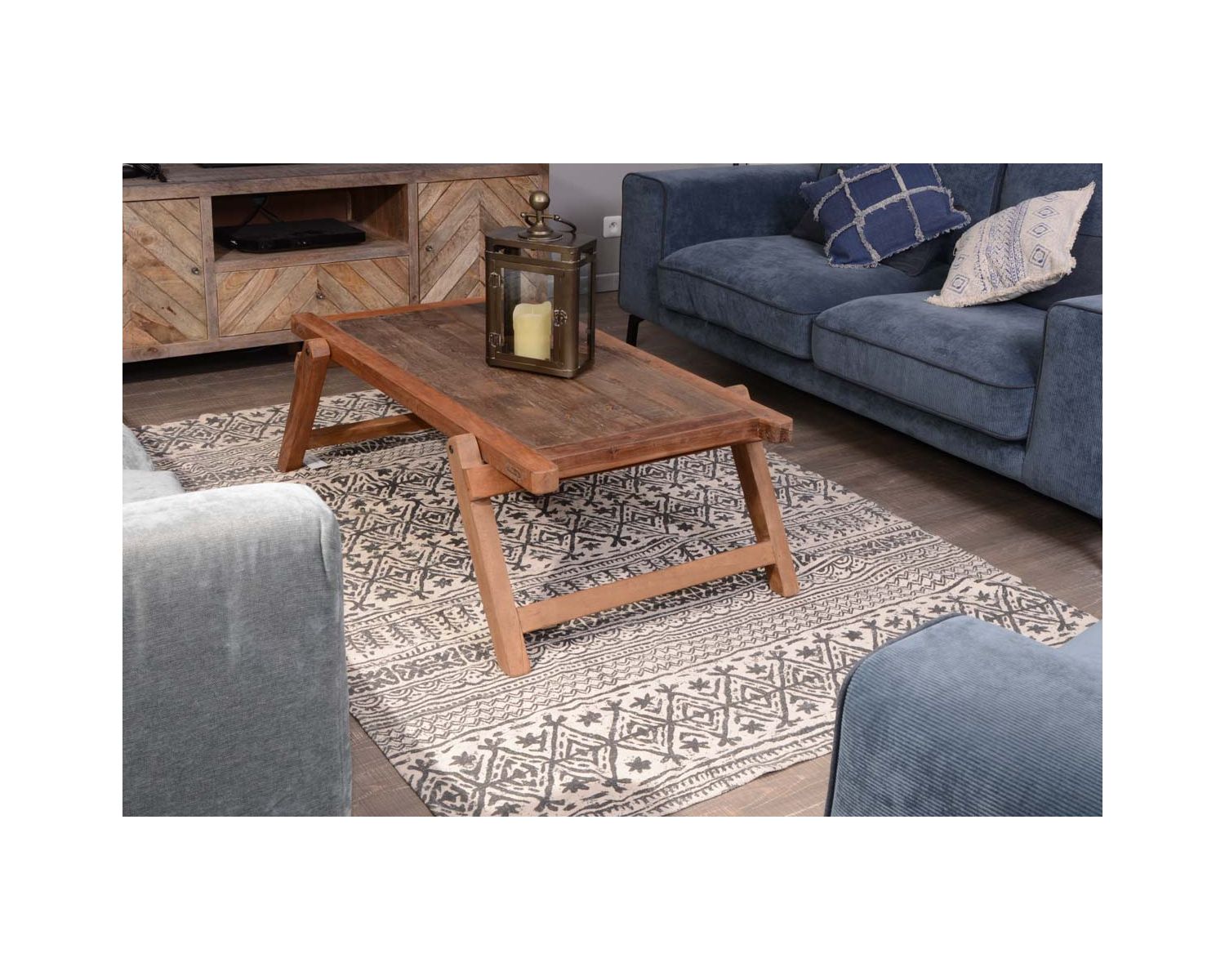 Tavolino da letto militare in legno "nepalese" riciclato