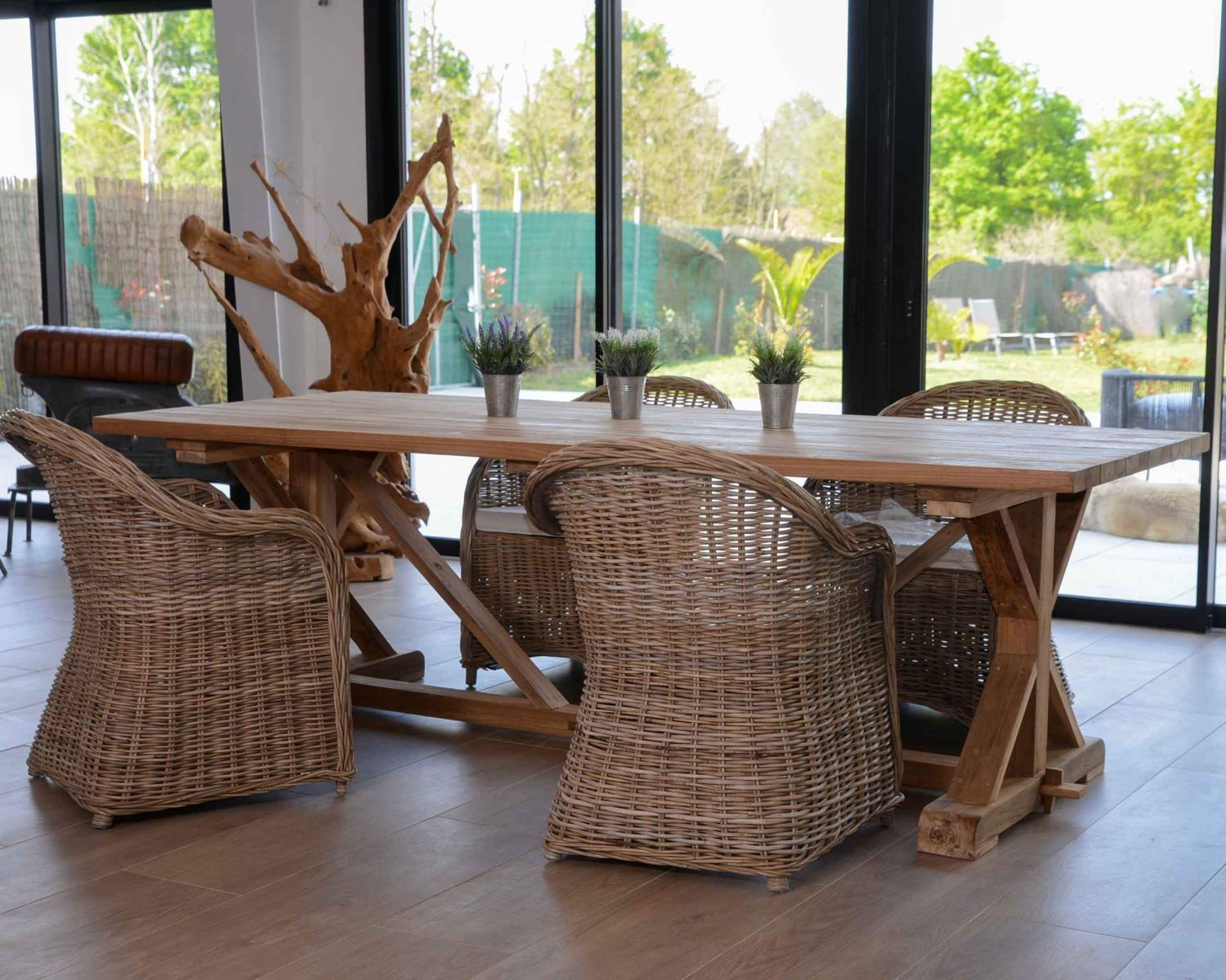 Tavolo da pranzo in teak riciclato "Balangan Beach" con gambe rinforzate 220 cm