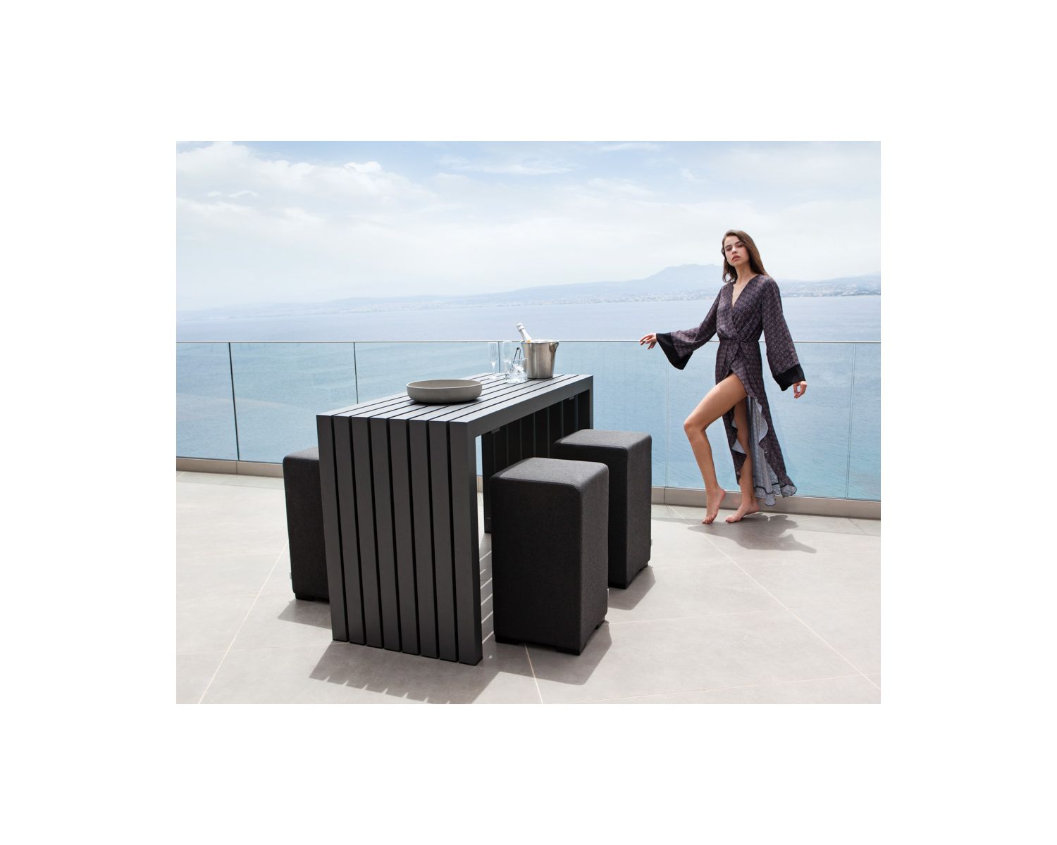 Tavolo bar da esterno in alluminio nero da 160 cm "Java Island