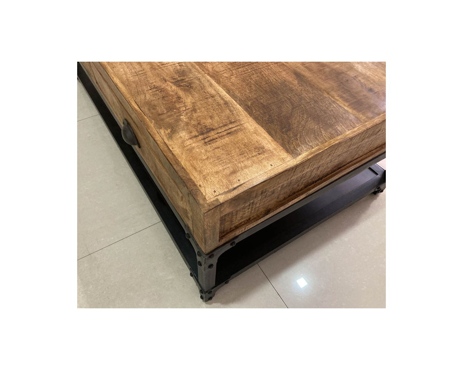 Tavolino a 4 cassetti "Emil" in mango massiccio