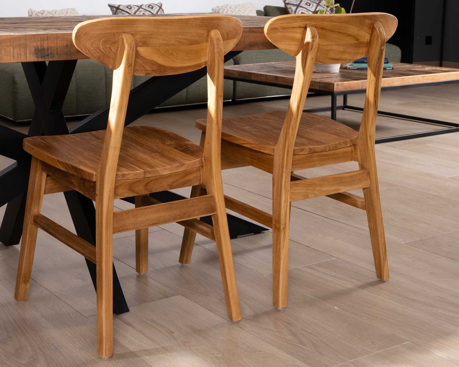 Set di 2 sedie da pranzo "Alika" in teak recuperato