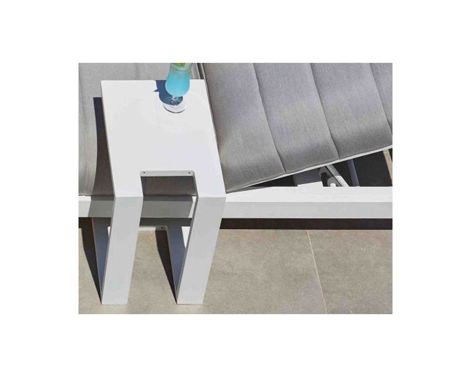 Lettino matrimoniale trapuntato bianco e grigio "Terrasse" di alta gamma