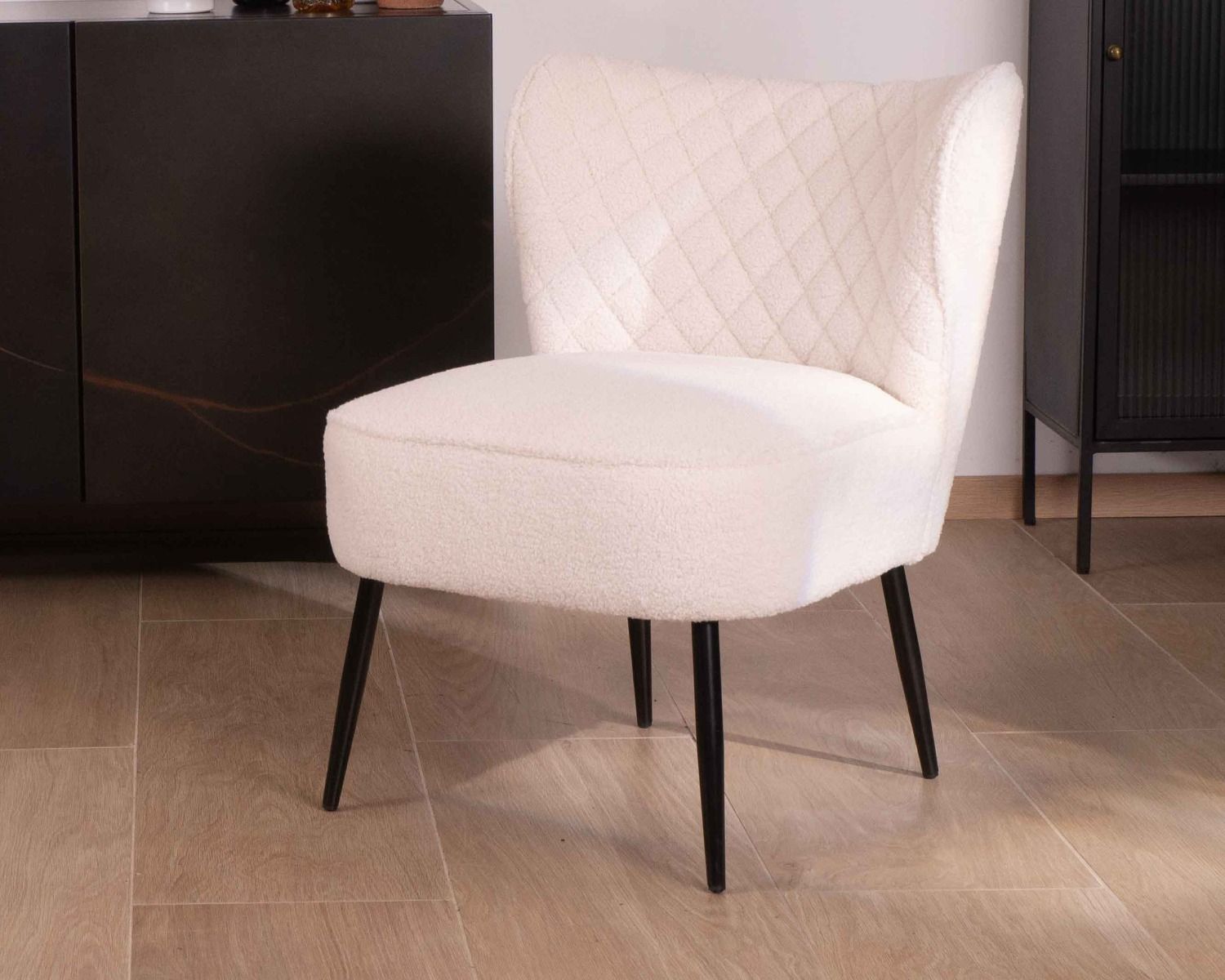 Set di 2 poltrone bianche in stile scandinavo "Deka" in tessuto bouclette