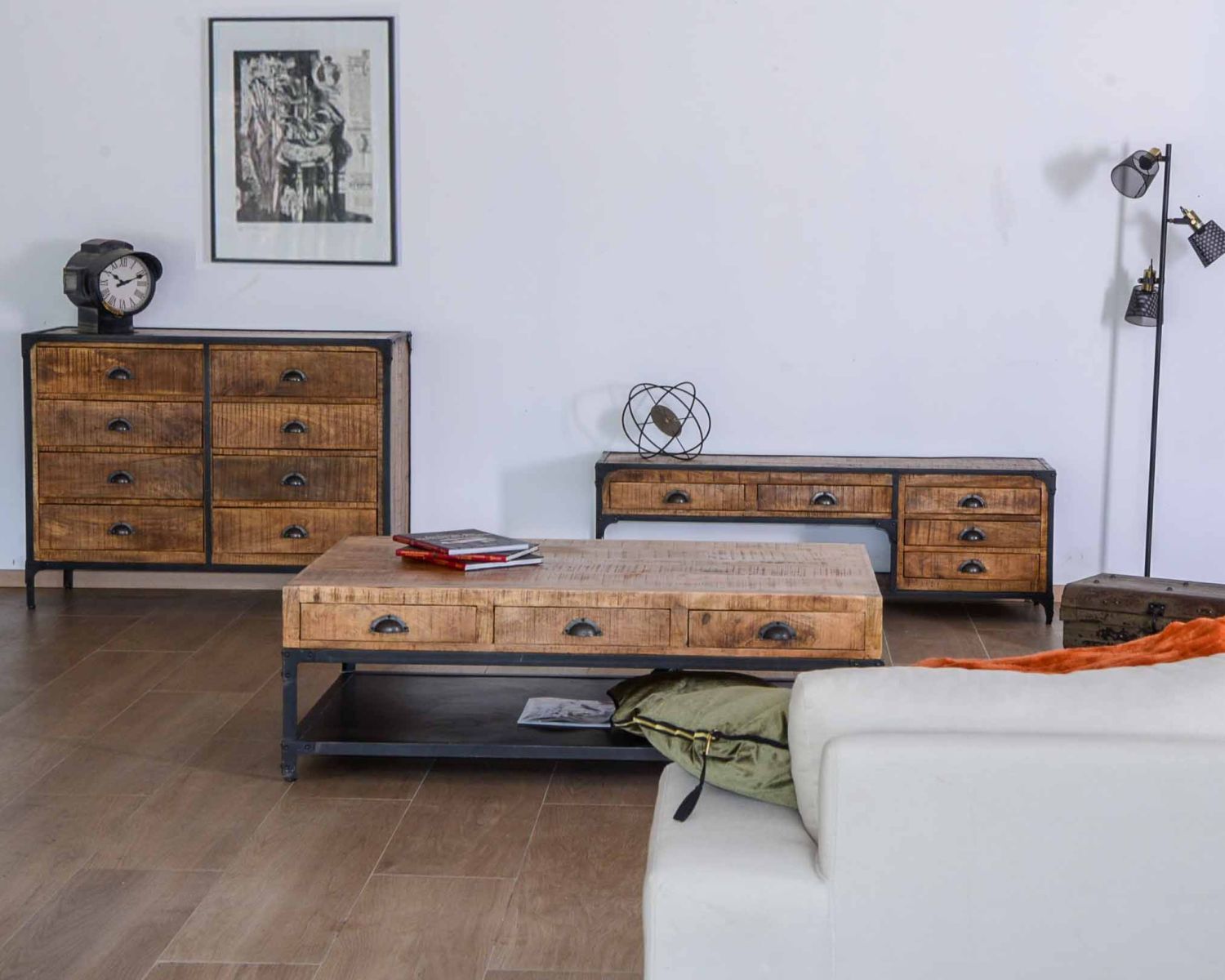 Cassettiera antica "Emil" in legno e metallo