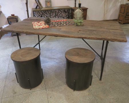 Tavolo da pranzo "Nepalese" da 180 cm in legno di recupero con gambe in metallo