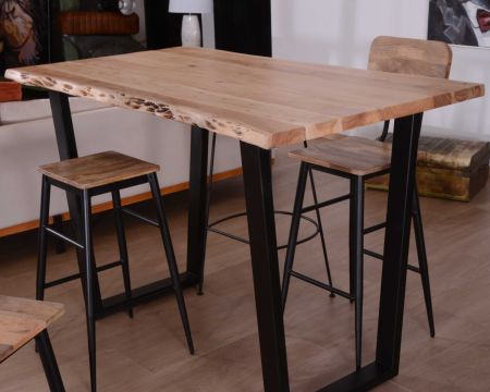 Tavolo verticale in legno massiccio "Jaffna" 120x90x105 con gambe in metallo nero