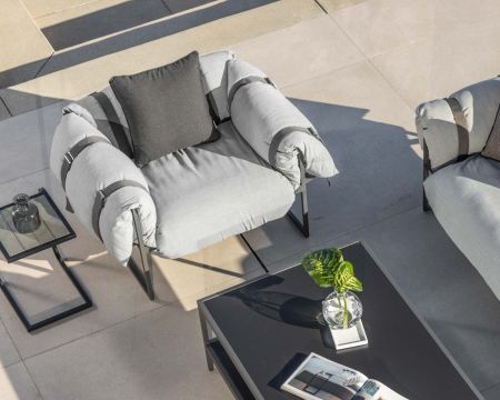 Poltrona da giardino trapuntata grigio chiaro ultra confortevole "Paquetage" con struttura in alluminio