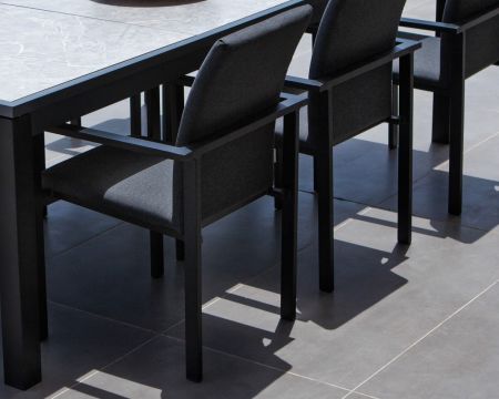 Sedia da esterno nera con tessuto Sunbrella "Terrasse