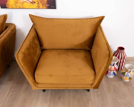 Poltrona ultraconfortevole "Hasting" in tessuto ocra vintage e metallo