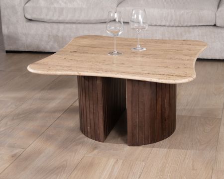 Tavolino di design "Archipelago" in travertino e mango con gambe a semisfera