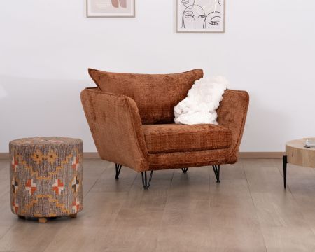 Poltrona ultraconfortevole "Hasting" in tessuto terracotta, accogliente stile vintage