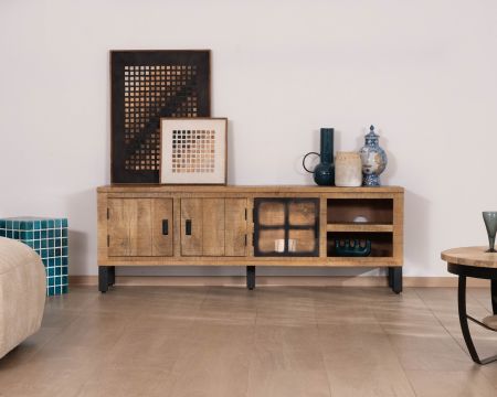 Mobile TV contemporaneo in legno massello di mango con anta a vetri "Manelo" 175 cm