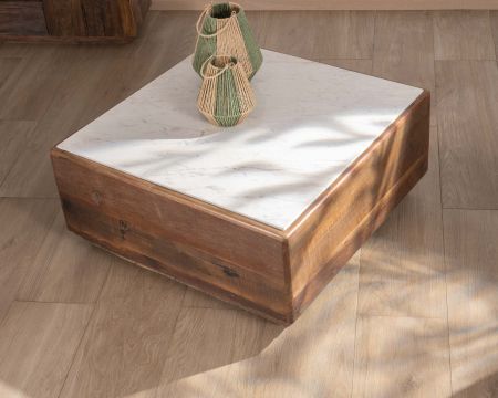 Tavolino quadrato "Mood" da 100 cm in legno di recupero con piano in marmo bianco