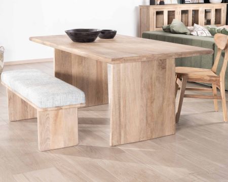 Tavolo da pranzo rettangolare "Maestro" da 180 cm in legno di mango levigato con gambe laterali massicce